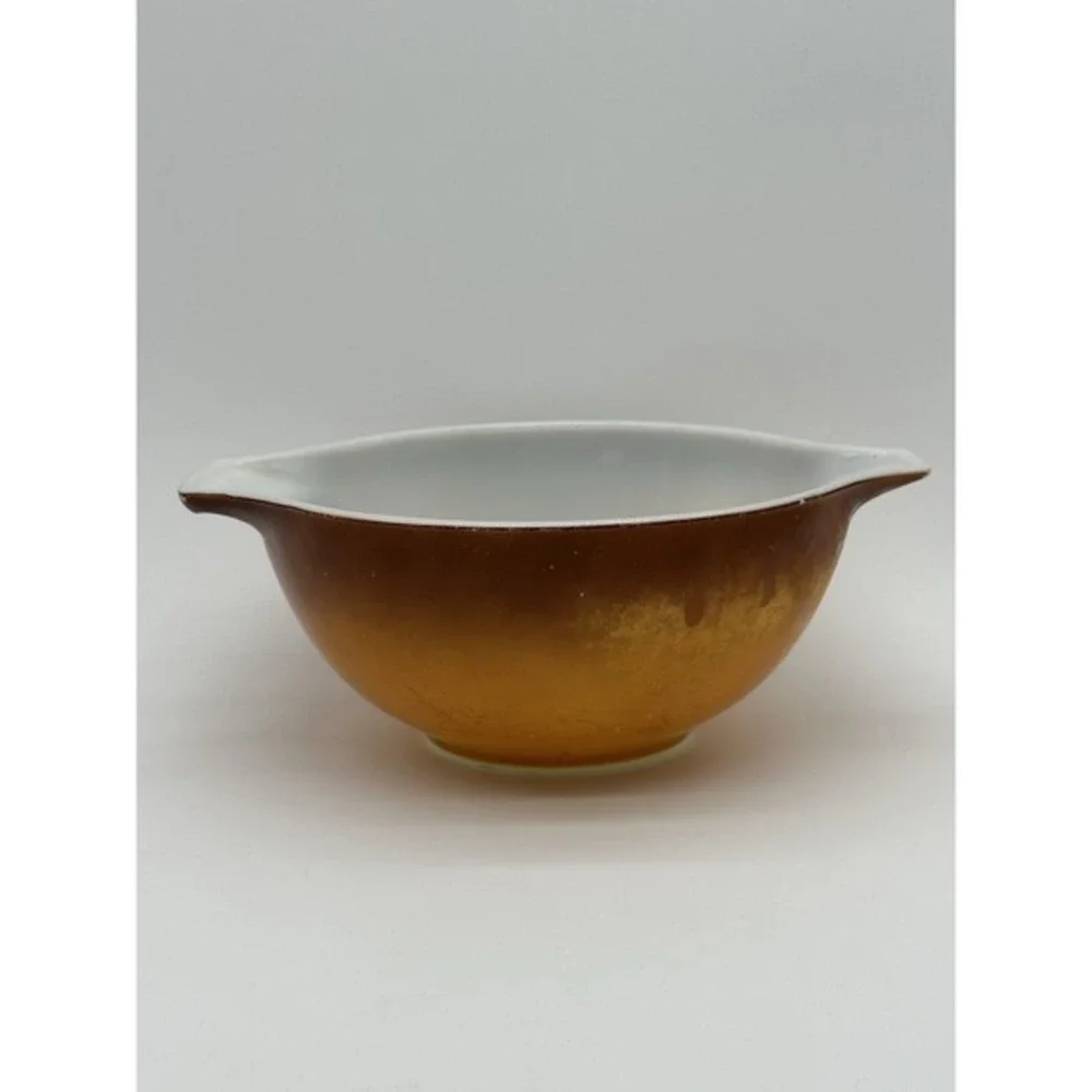 Vintage Tan/Brown Pyrex With Handles‎ 442 1.5 qt